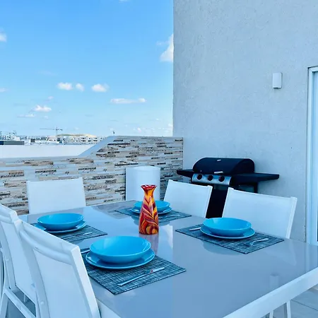 Poseidon Court Penthouse Superior Apartman *