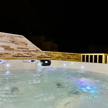 Poseidon Court Penthouse Superior Apartman *