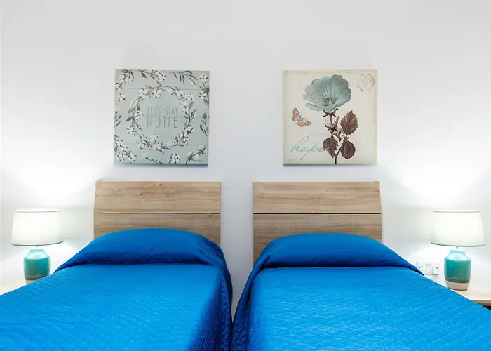 Poseidon Court Penthouse Superior St Paul's Bay