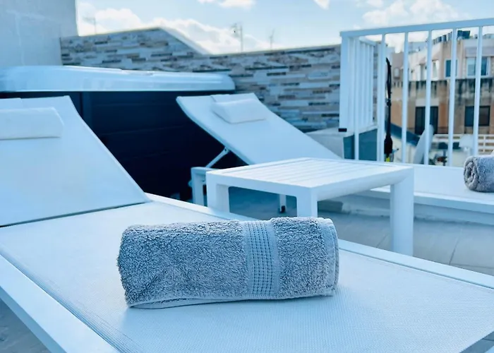 Poseidon Court Penthouse Superior